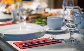 mesa posta de jantar