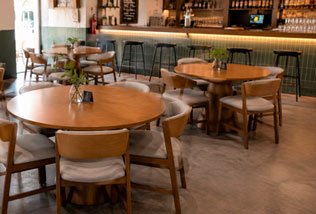 Restaurantes e bares
